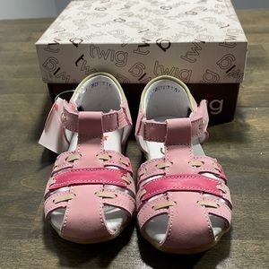 NWT Twig Girls Nubuck Pink Size EUR 21 Shoes